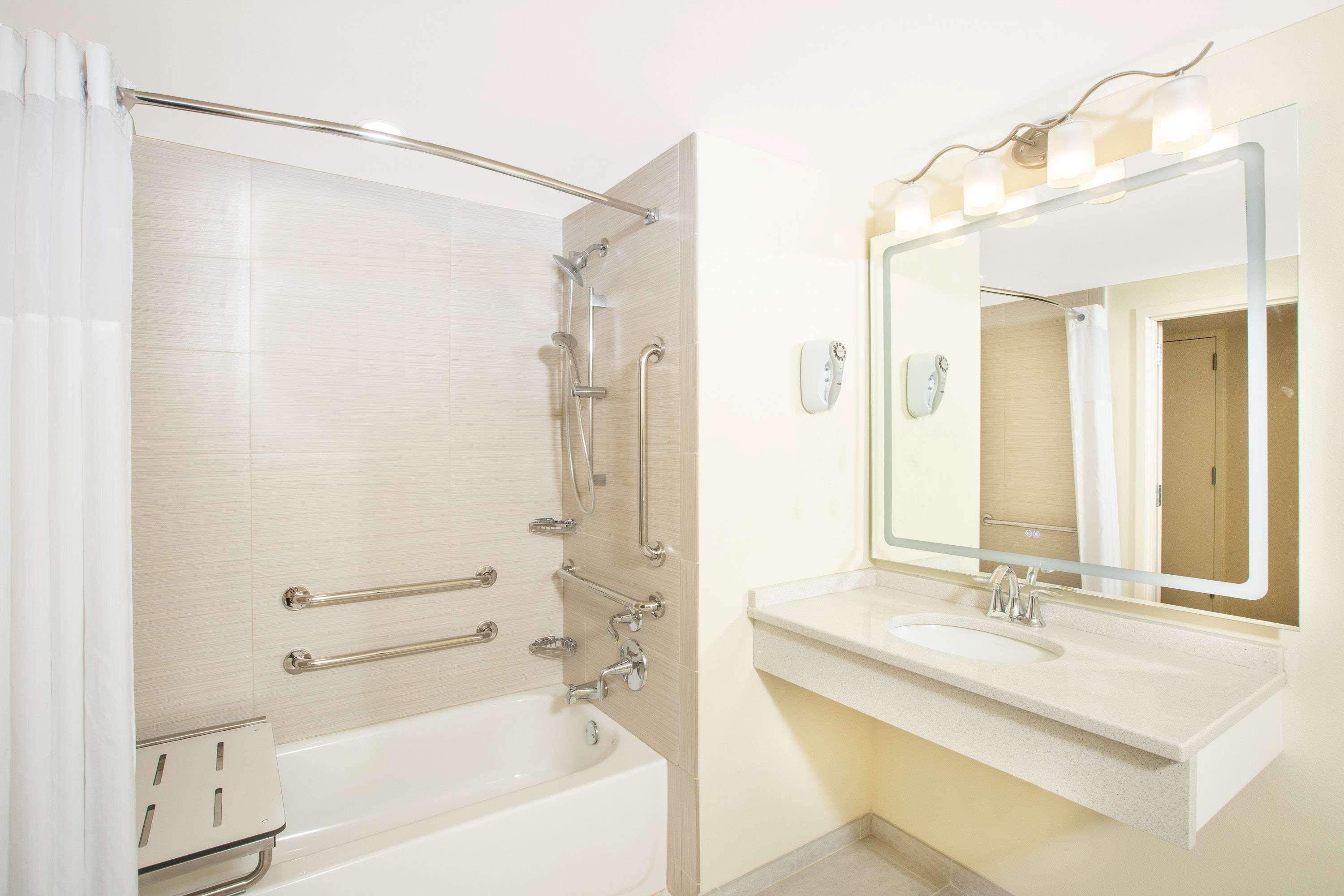 Days Inn & Suites By Wyndham Kearney Ne Extérieur photo