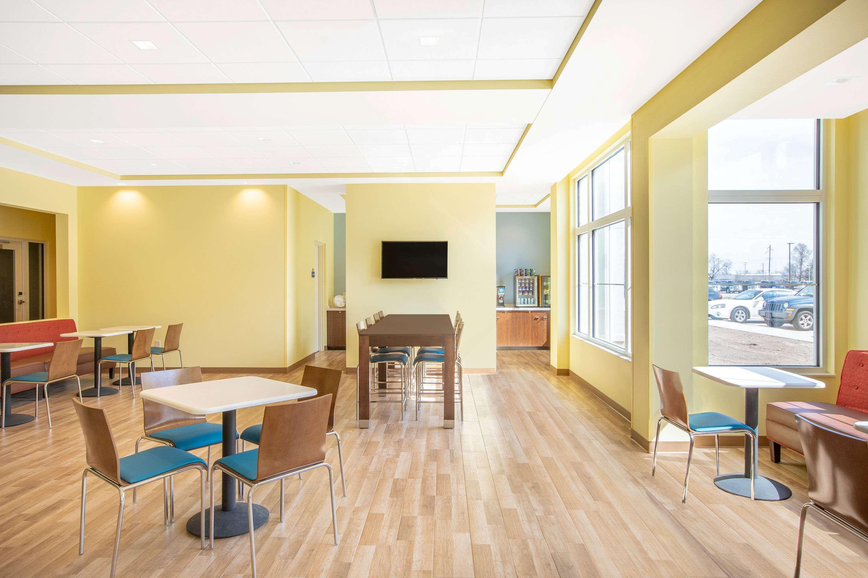 Days Inn & Suites By Wyndham Kearney Ne Extérieur photo