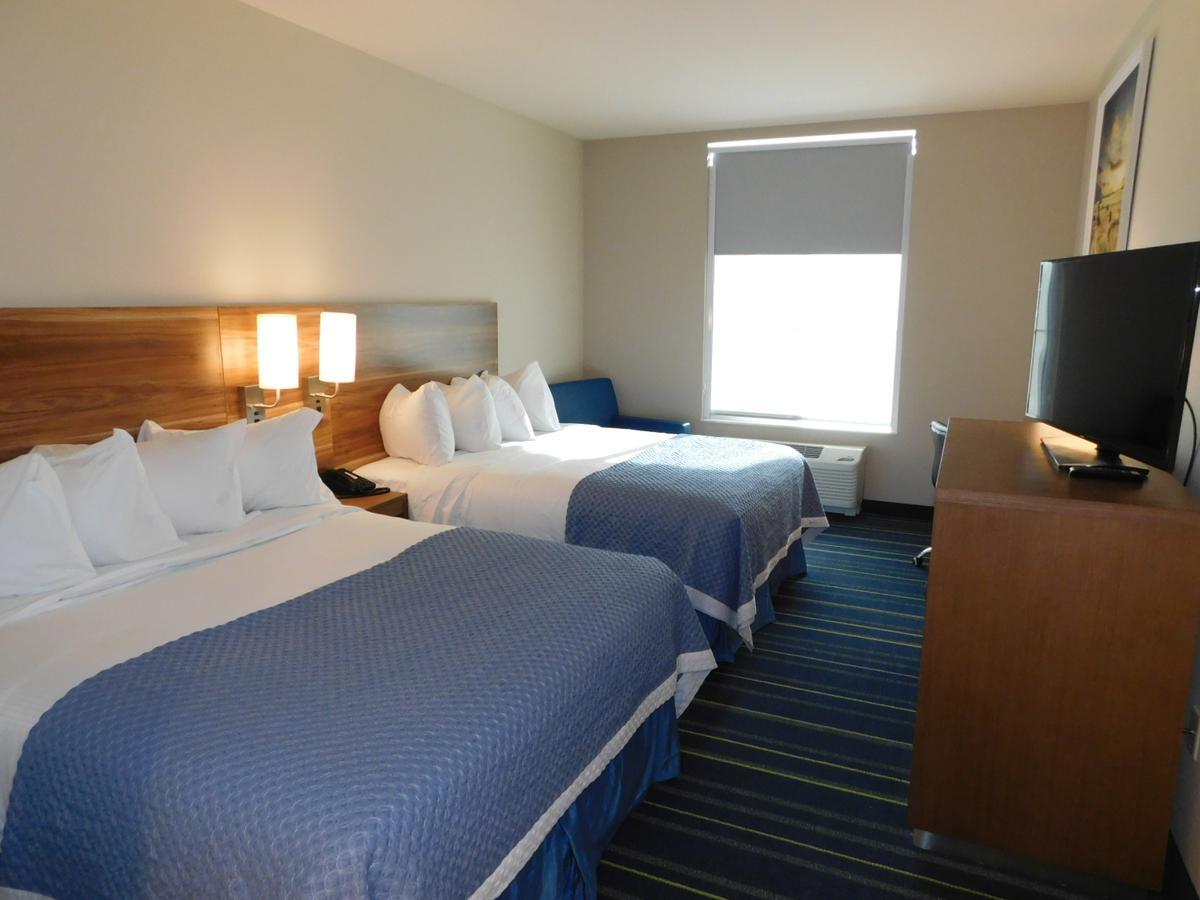 Days Inn & Suites By Wyndham Kearney Ne Extérieur photo